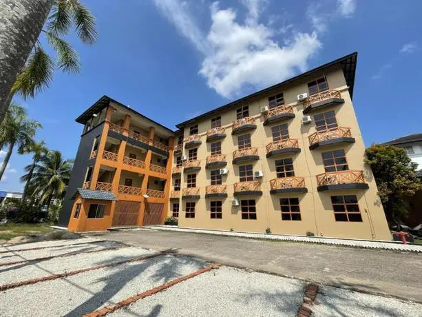 Capital O 90146 Alh Continental Resort