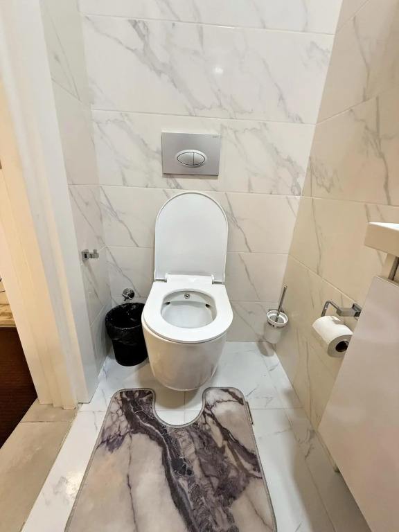 Royal Rentals (Роял Ренталс) на улице Абдулла Каххара 49/13