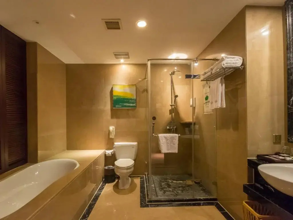 Phalam Jade Hotel