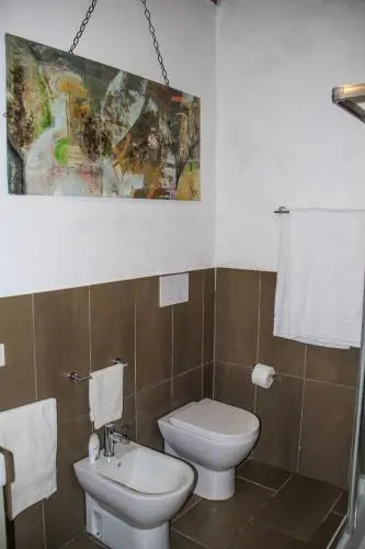 Residenza Fra Le Torri - Charme & Art Gallery Home