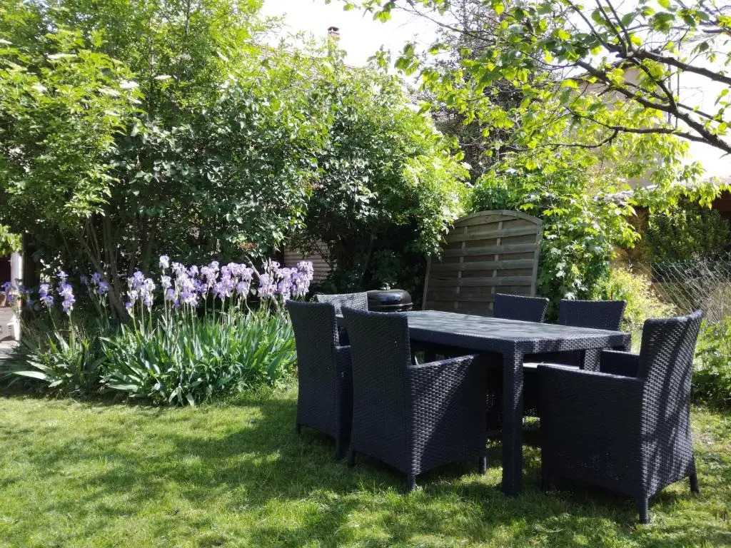 Appartement climatisé avec jardin