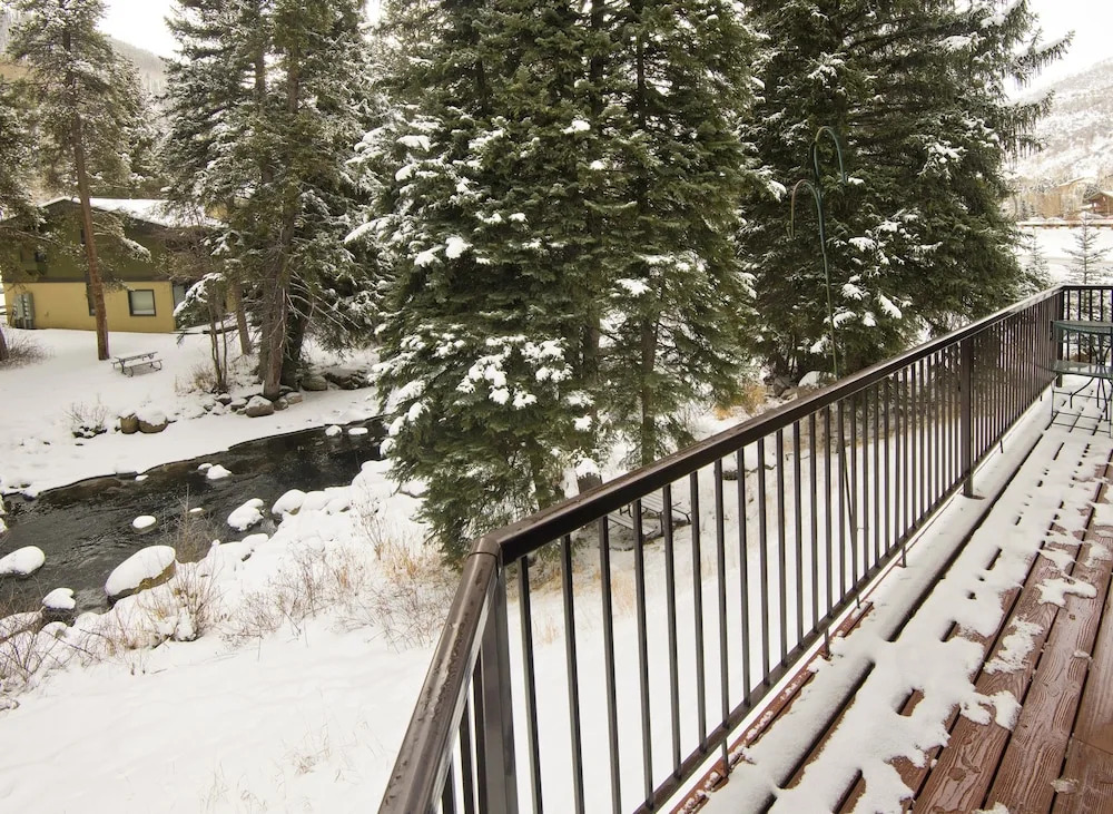 Alpine Creek #6 4 Bedrooms 4.5 Bathrooms Home