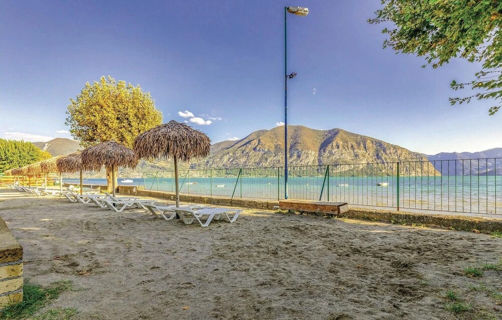 Awesome Apartment in Iseo BS With 2 Bedrooms, Wifi and Outdoor Swimming Pool