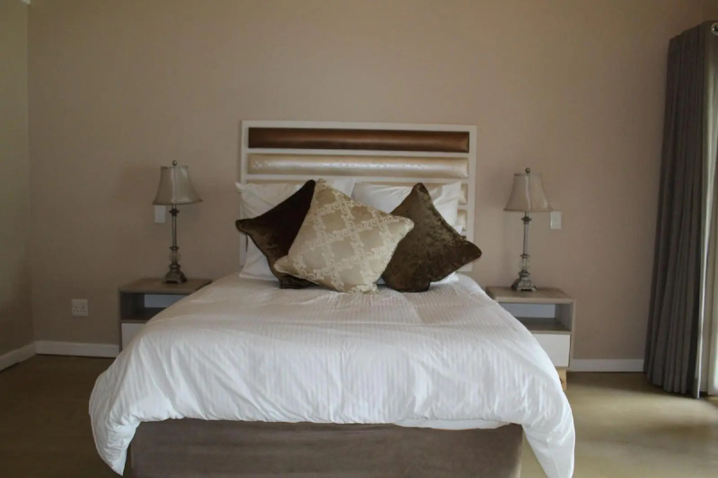 Mount Shekinah Country Hotel