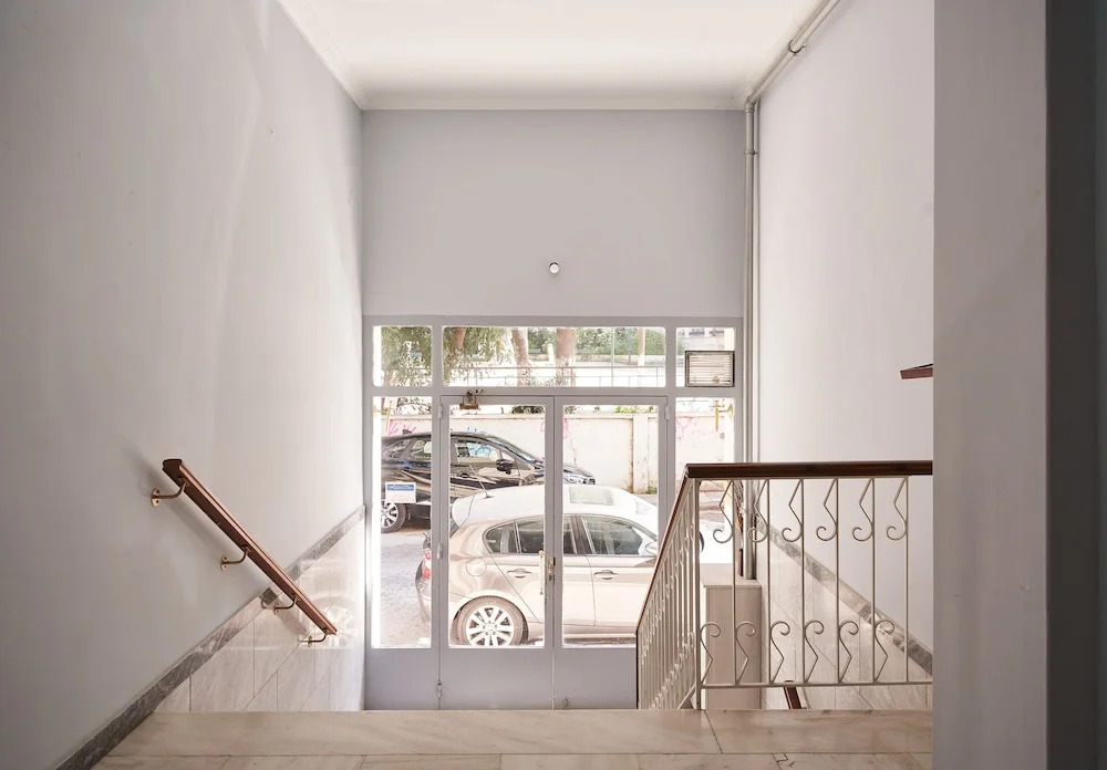 Elite Living 2bd Apt next to Hilton-Ilisia Park