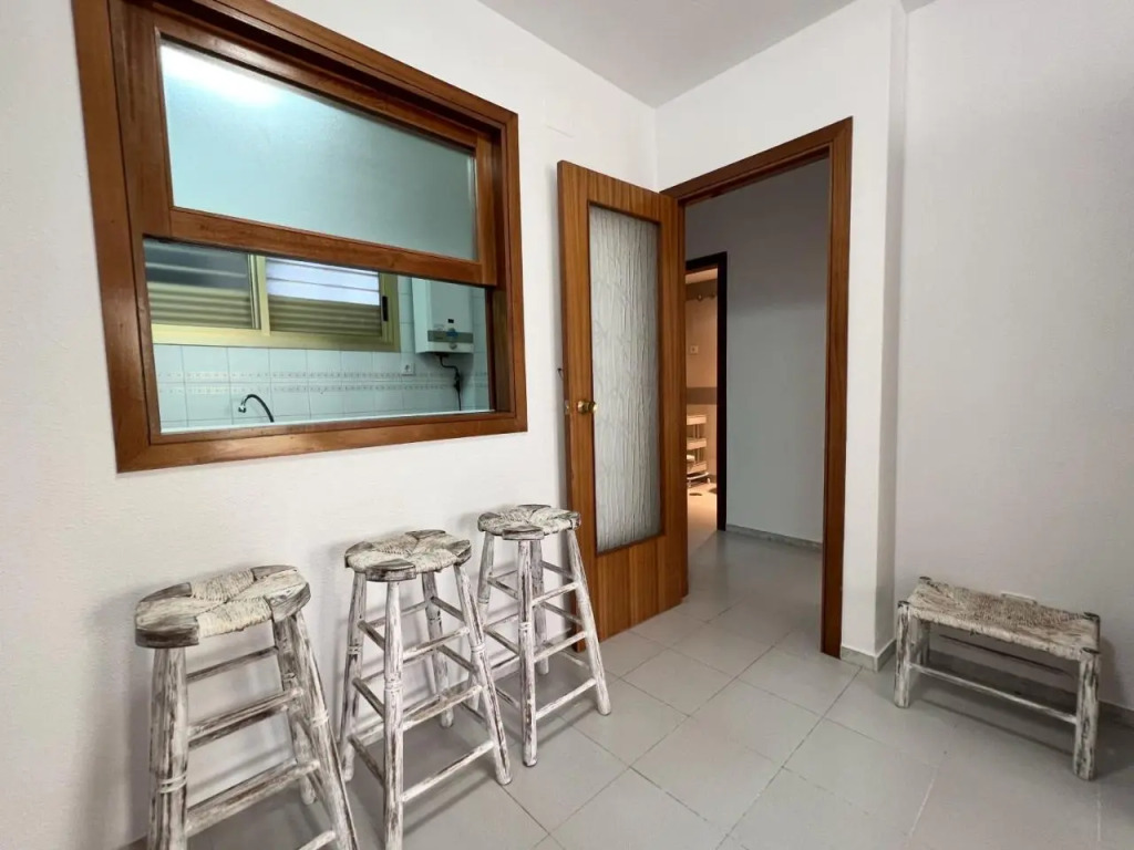 Two-Bedroom Apartament with terrace, pool in Alicante