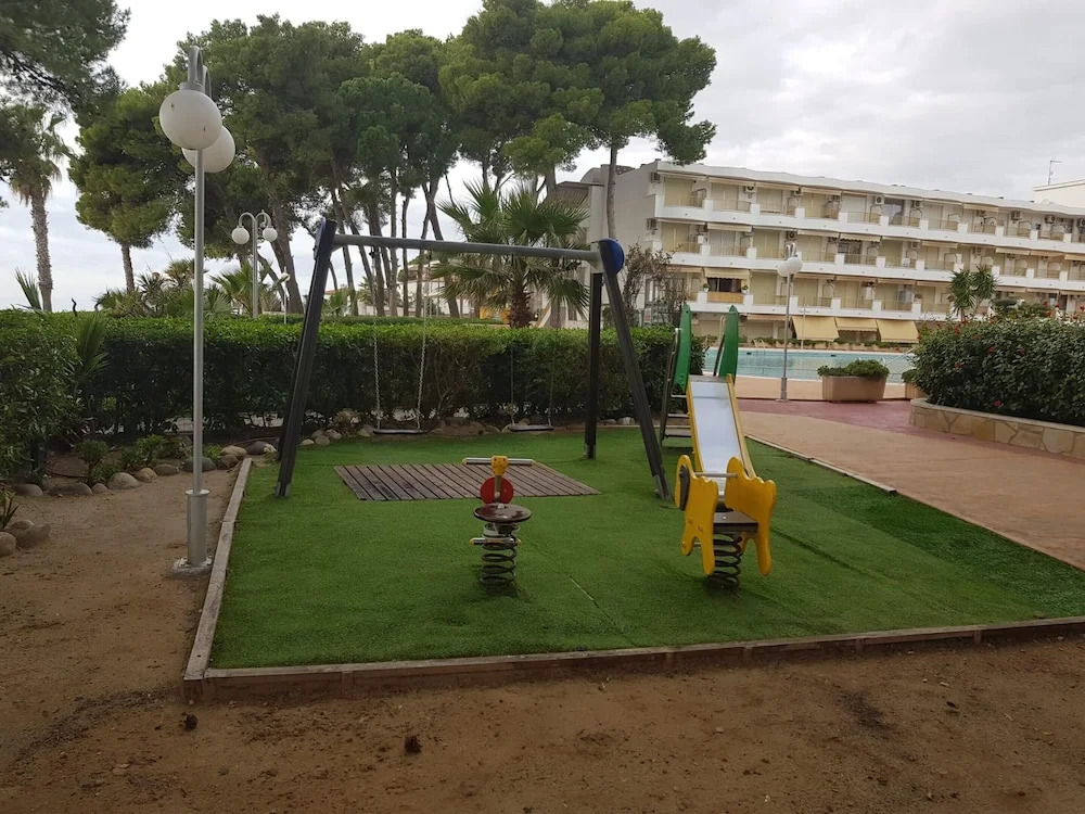 Studio in Cambrils, with Pool Access And Furnished Terrace