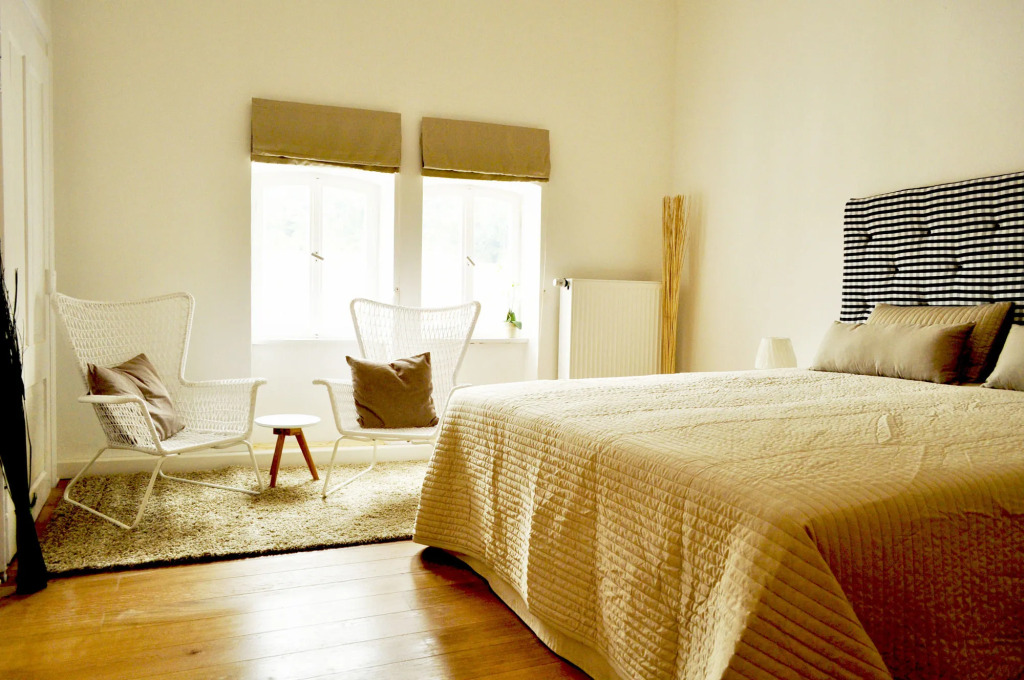 Art Hotel & Hostel