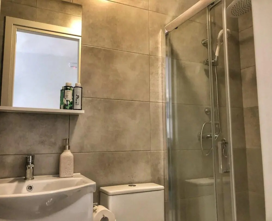 Raise Boutique Rooms in the Center of Athens