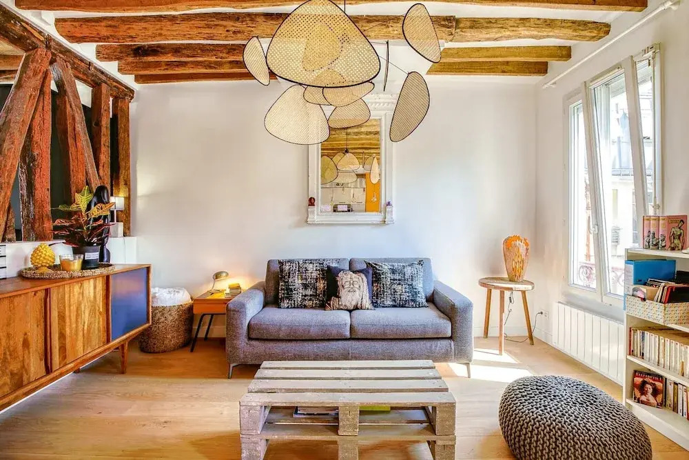Loft-inspired Flat Near Montmartre, Sleeps 4