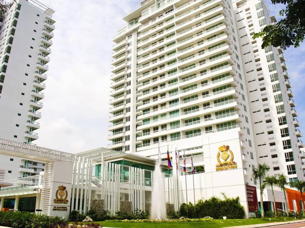 Brunsfield Embassyview Condosuite