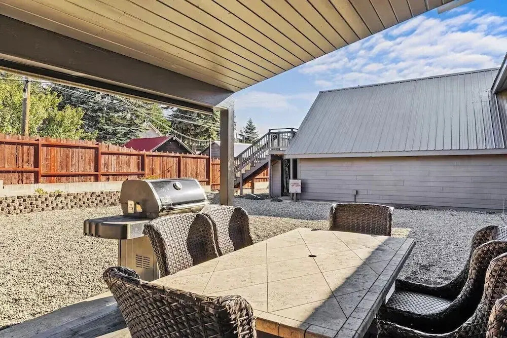 The Three Bears Retreat - King suites