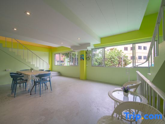 UrbanNest Hostel