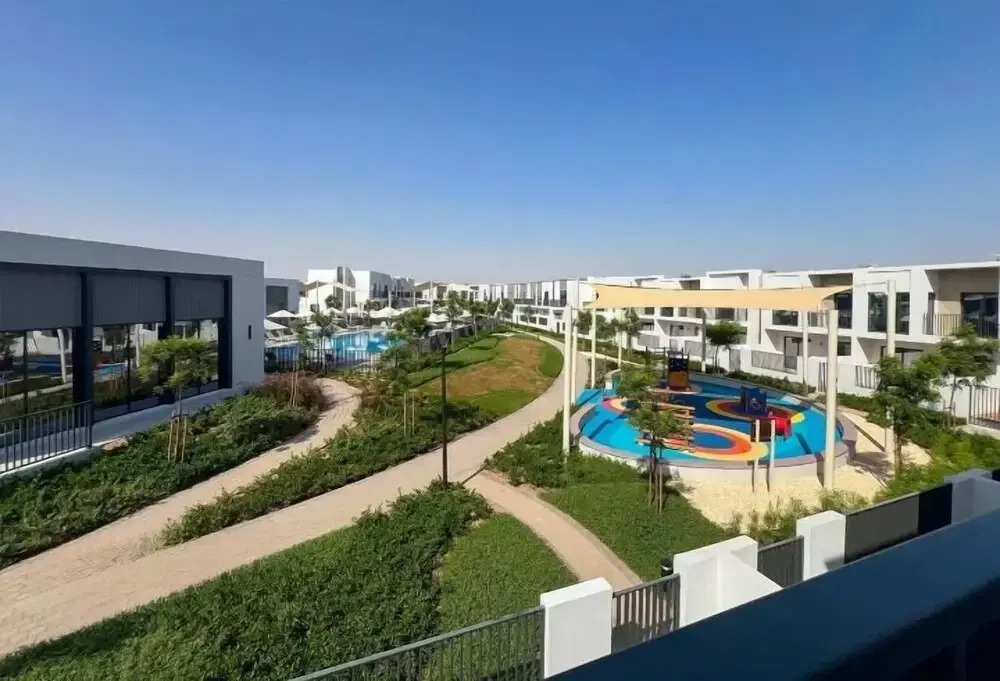 Spacious 3BHK Townhouse-Emaar South Golf