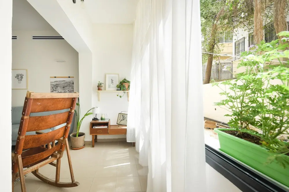 Beachside 3-BR Apt Perfect for Families