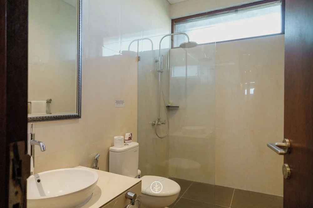 Asmaya Hill View Villa 7 Bedrooms With a Private Heated Swimming Pool and a Billiard Table