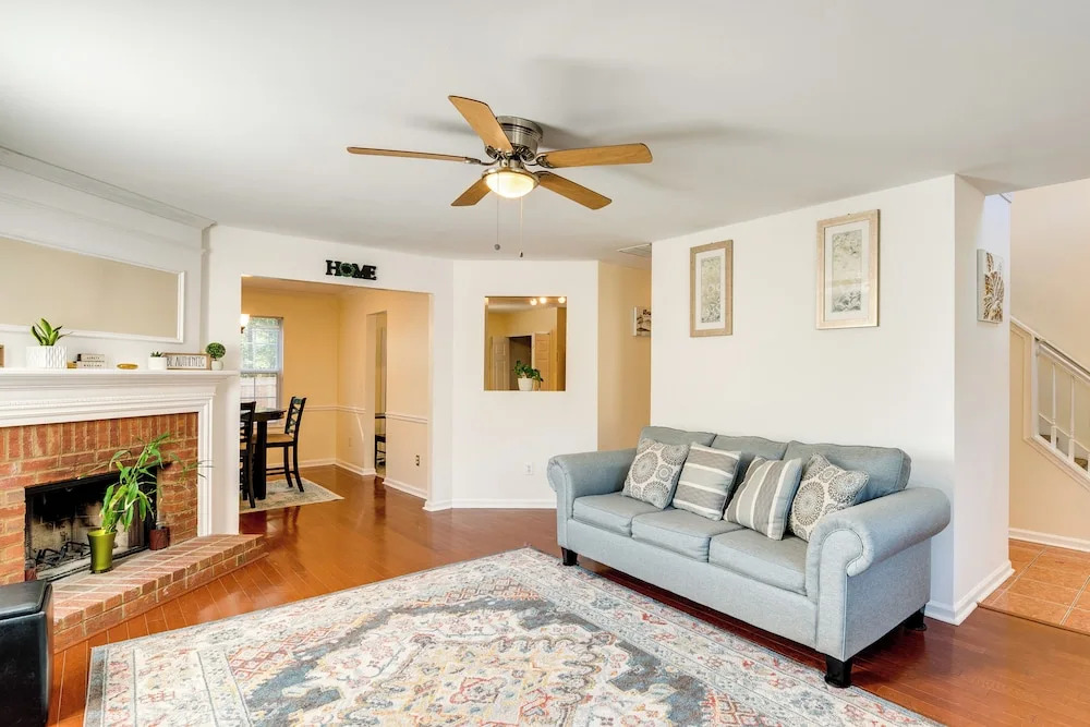 Atlanta Area Home w/ Yard ~ 2 Mi to Six Flags