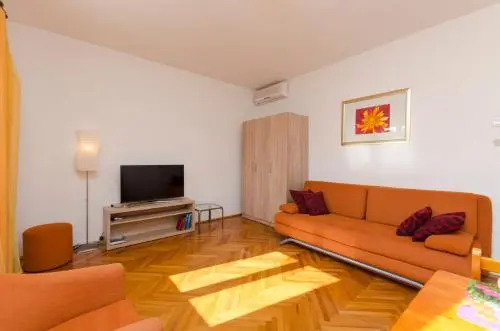 Apartments Srdjan