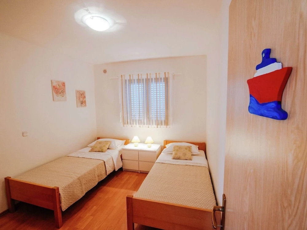 Luxury Apartment with heated pool in Starigrad