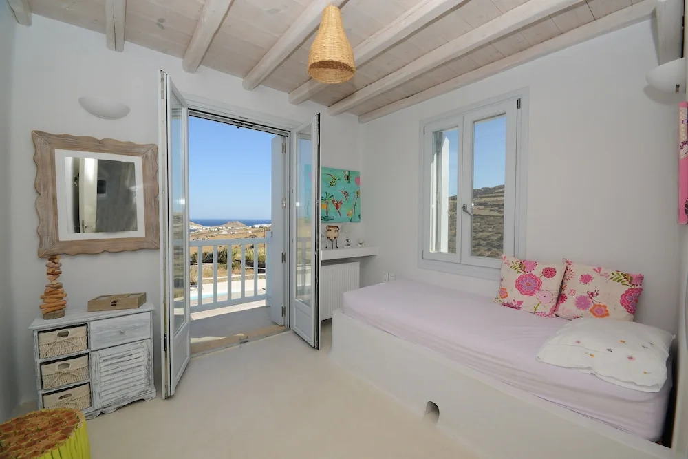 Villa Epíneio - Luxury 5-bedroom Villa