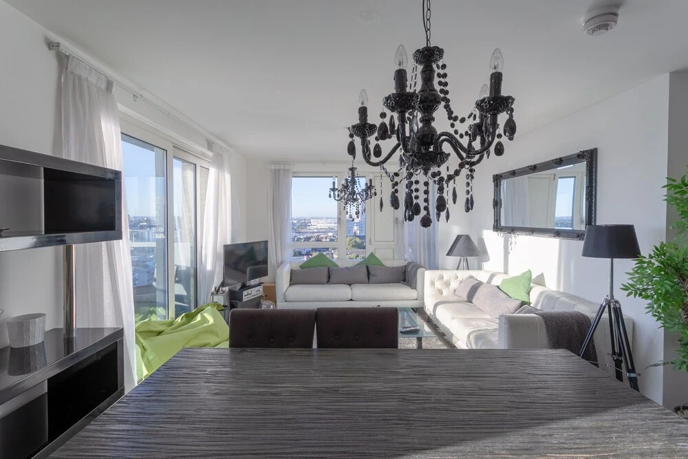 3 Bedroom Apartment With Views