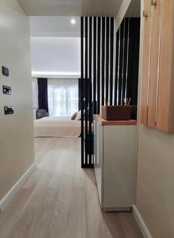 Residence 81