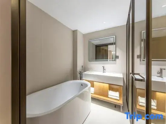Vienna Classic Hotel (Zhongsujin Street Store, Manzhouli)