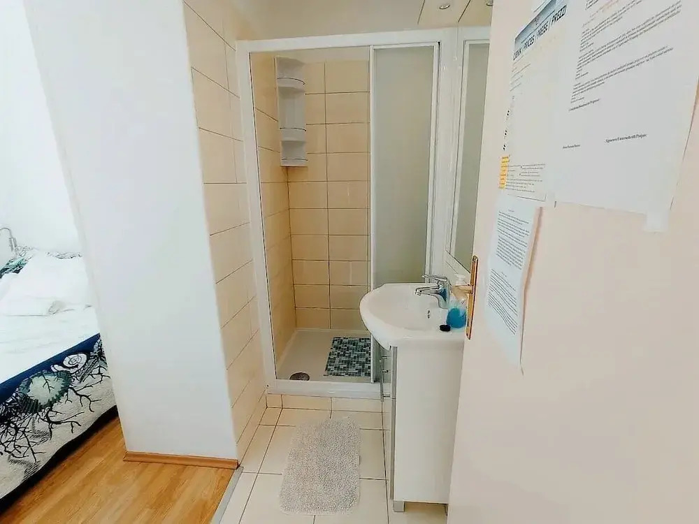 Cute apartment in stone house near sea