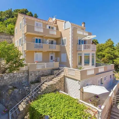 Apartments More Luxury