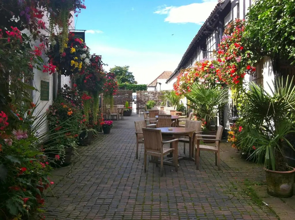 The Saracens Head Hotel