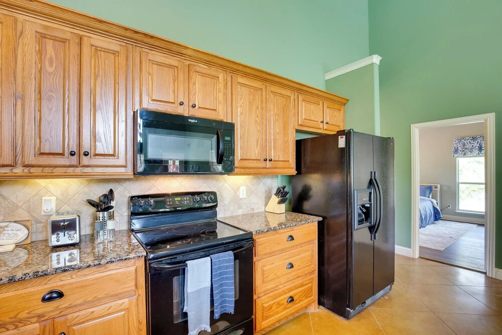 Fish & Kayak: Tranquil Cedar Creek Home!