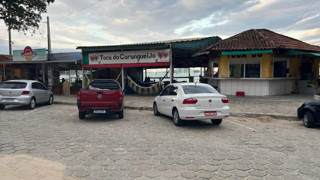 Apartamento 4 quartos Av Beira Mar nº 36 - Edif Canto Nobre - Guarapari ES