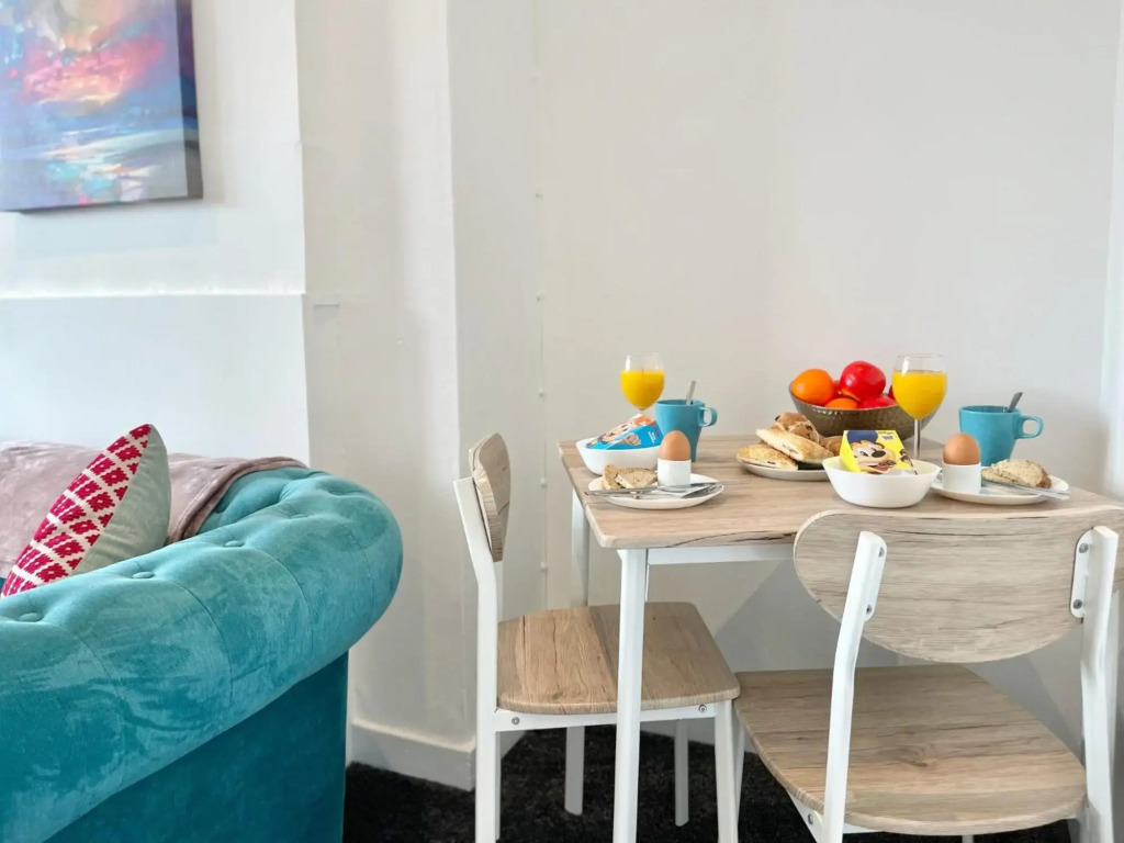 3 bed apartment in Glasgow
