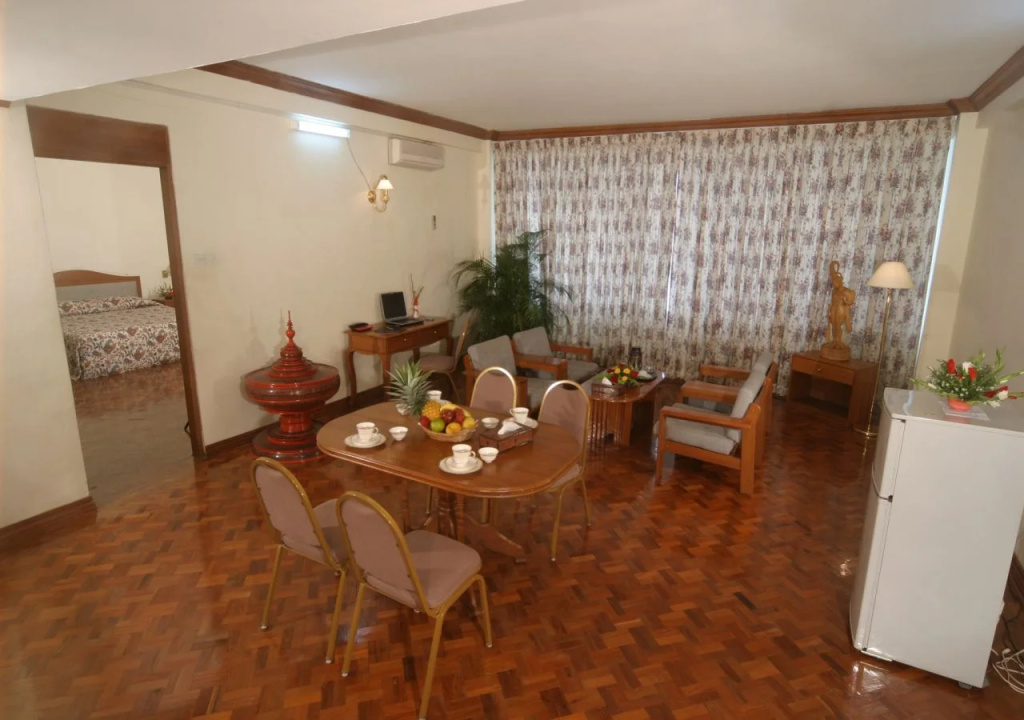 Yuzana Hotel