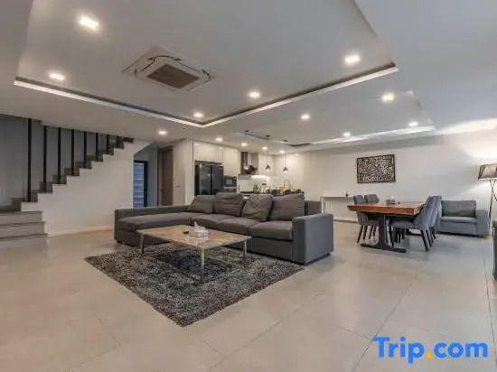 Thai Home Jomtien Deluxe3B Villa