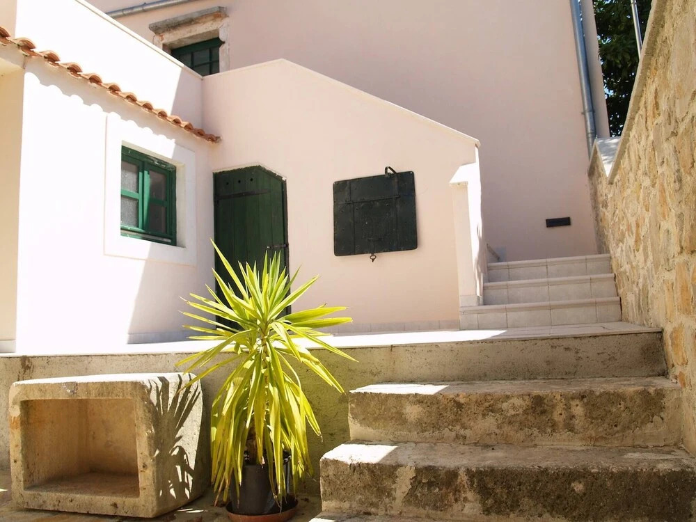 Dalmatian Holiday House Kate, Sleeps 6