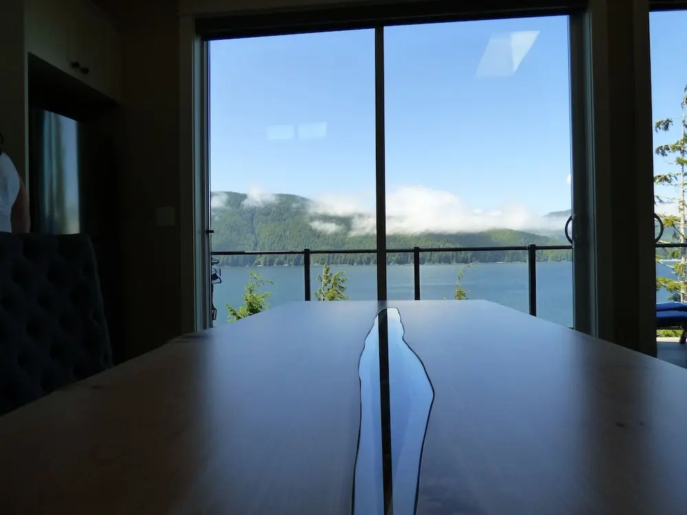 Eagle Reach - A West Coast Cottage