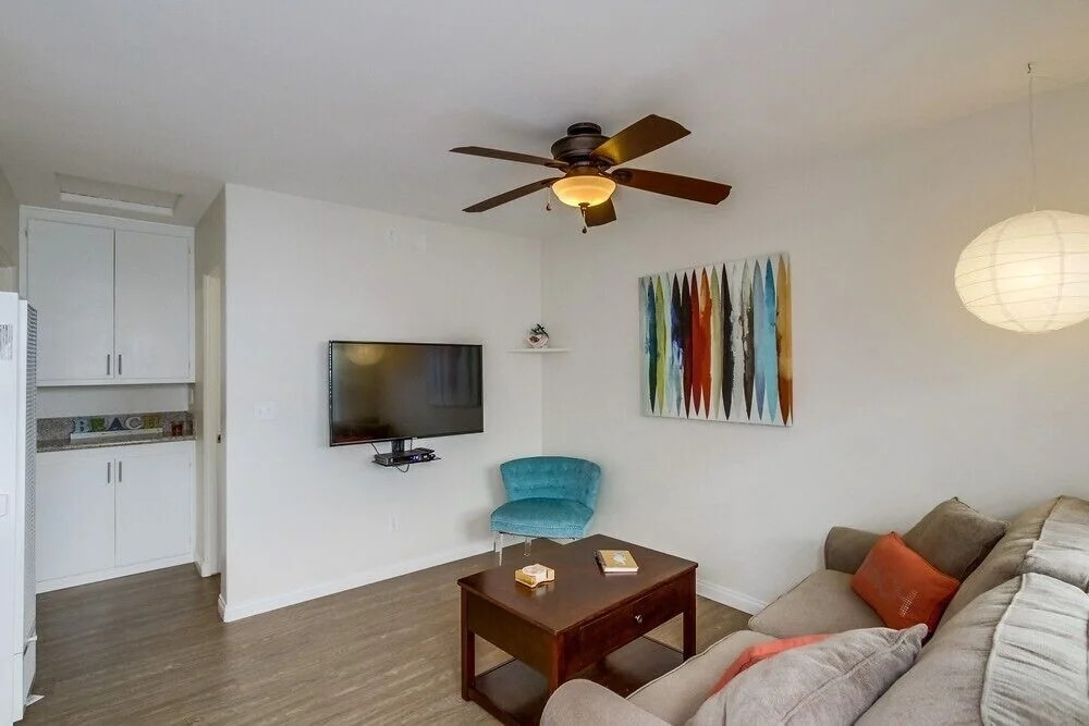 Roxy Beach House 1 1 Bedroom 1 Bathroom Condo