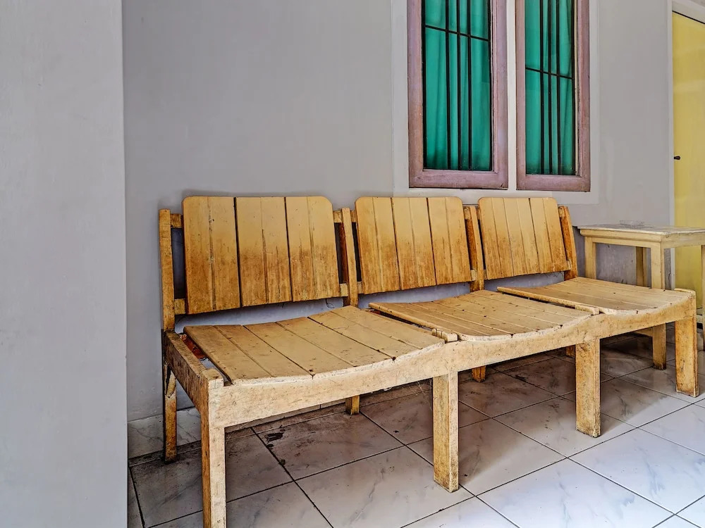 OYO Life 92709 Kost Teras Cikapundung Syariah