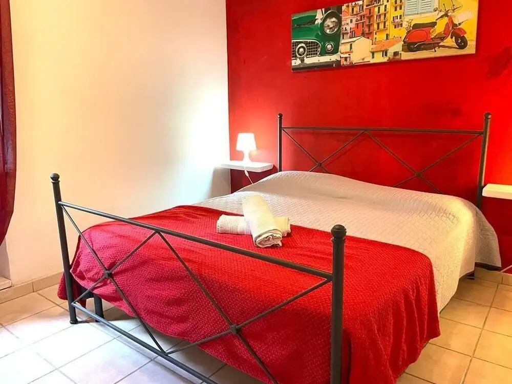 Pretty Holiday Apartment in a Residence Just 900m From the Sandy Beach