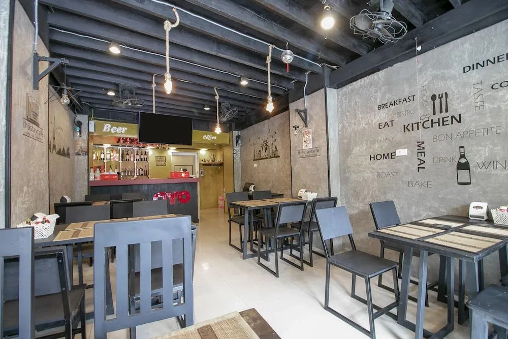 OYO 1158 Thestaycafe Hostel