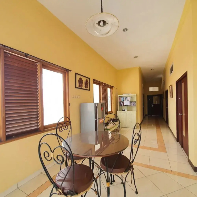 Candi Panggung Family Guest House Syariah