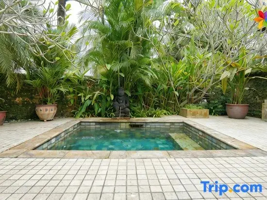 30P Luxurious Balinese Villa