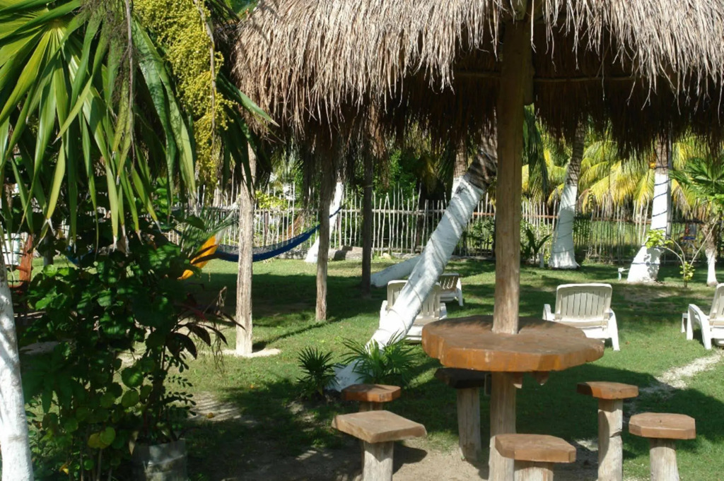 Golden Paradise Hostel