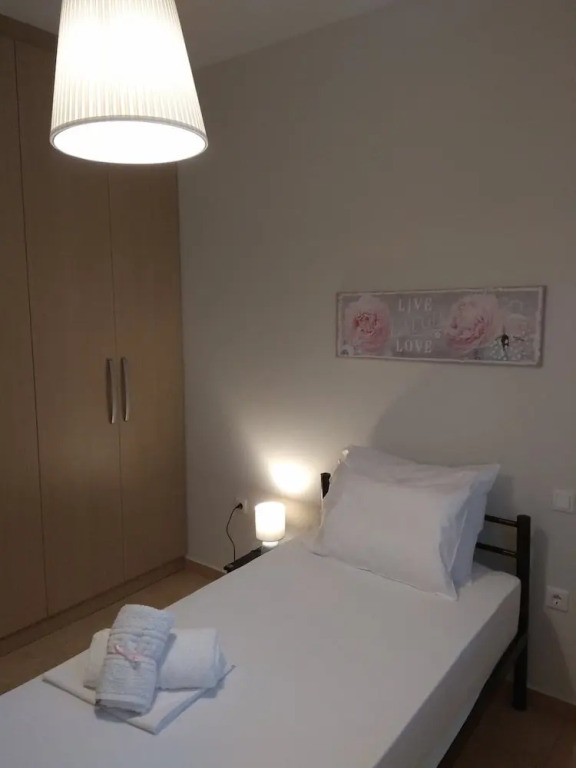 White Rose Apartment- Elegant Apartment