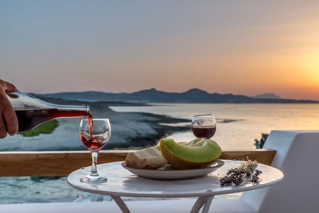 Manolis Filio Home By The Sea Milos