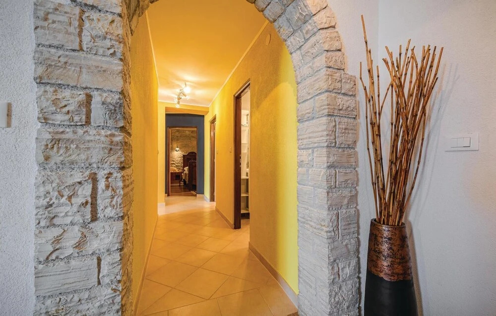 Awesome Home in Baderna With Wifi and 3 Bedrooms