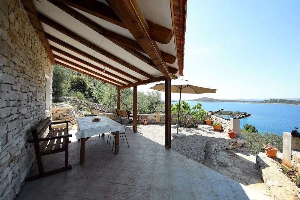House Astrid