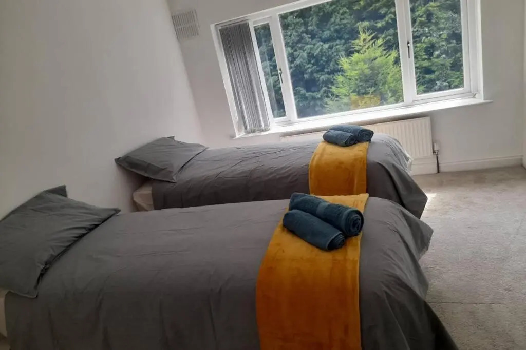 beautiful modern three-bedroom semi detached house