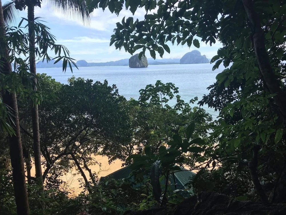 The Alternative Beach Cottages